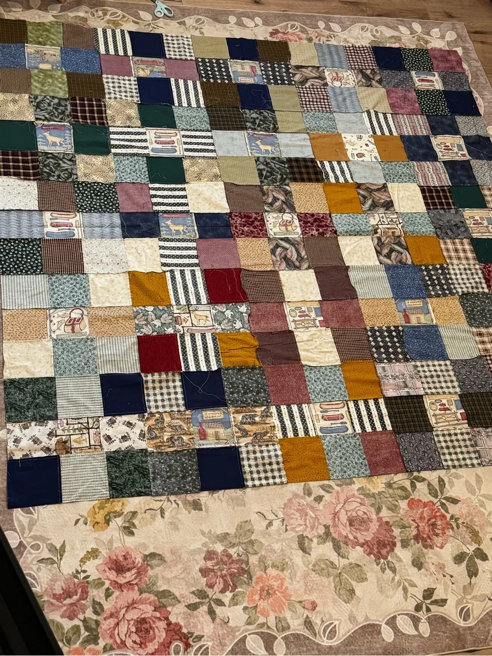 VTG 1999 Leslie Beck Cranston Print Works Queen Quilt Top Patchwork Cabin lodge